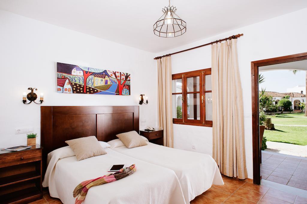 La Codorniz Hotel Tarifa Room photo
